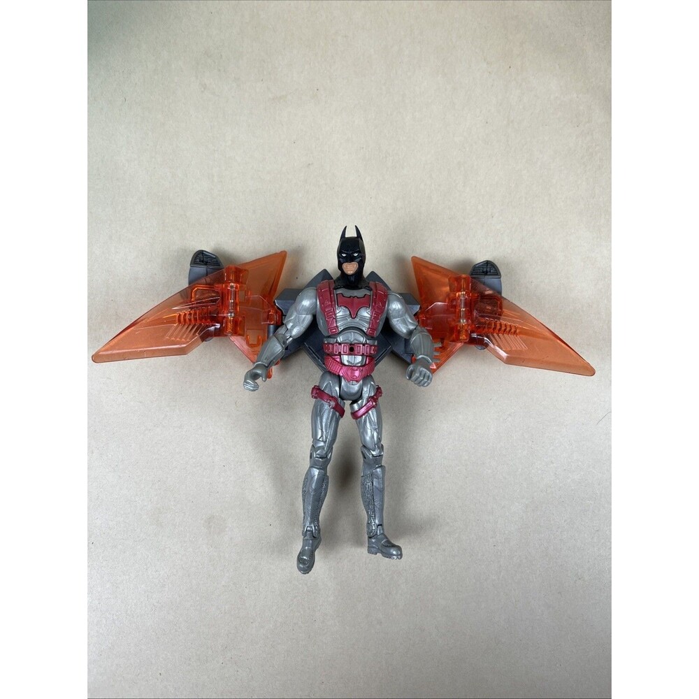 Mattel 2005 DC Comics Batman Begins BATTLE CAPE Action Figure POWER TEK Works